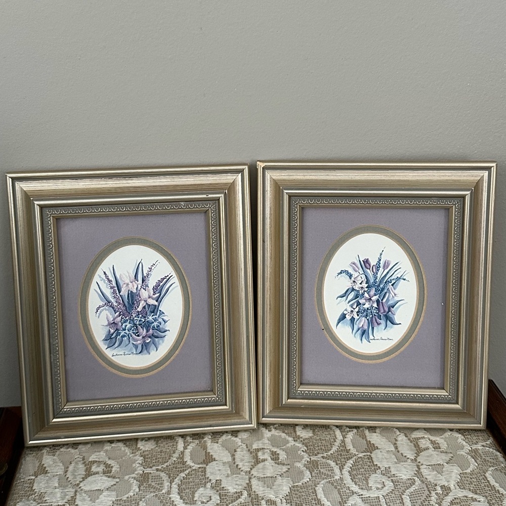 2 Vintage Flower Prints 
Catherine Karnes Munn Collection Made in Canada